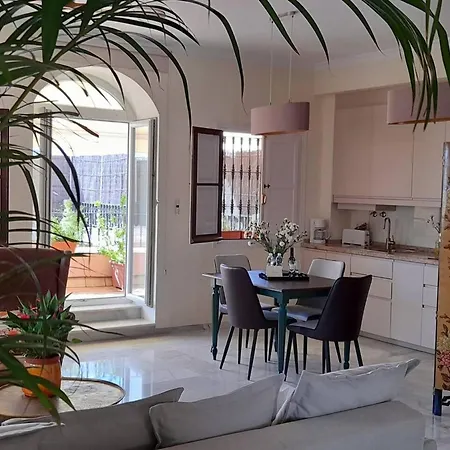 Charming In 65 M² Terrace *