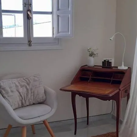 Charming In 65 M² Terrace جيريز