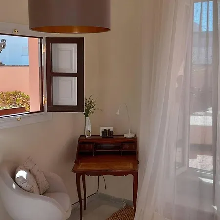 Charming In 65 M² Terrace جيريز