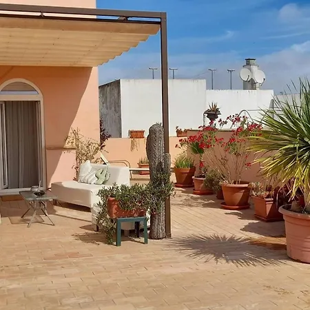 شقة Charming In 65 M² Terrace *