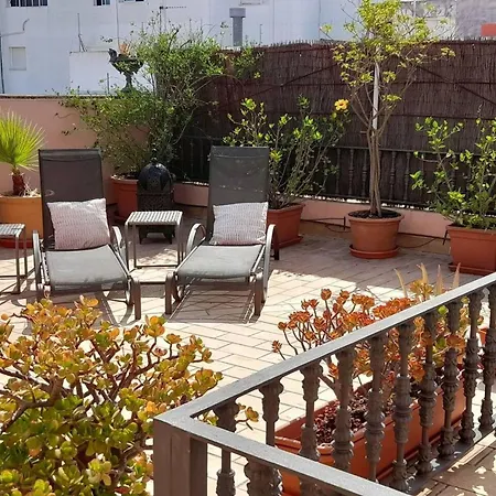 Charming In 65 M² Terrace شقة جيريز