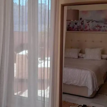 Charming In 65 M² Terrace